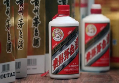 茅台酒回收哪里市场风云突变：昔日“液体黄金”现价跌回收难